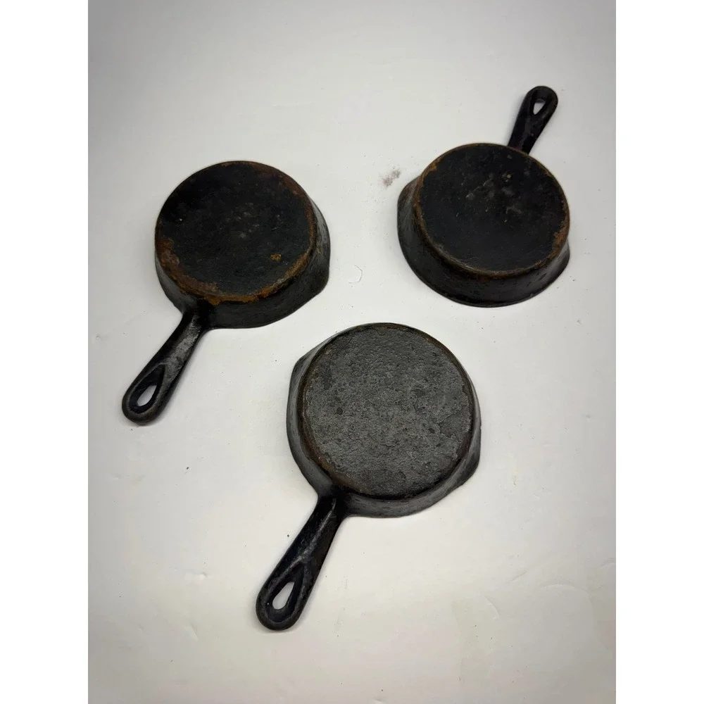 Vintage Miniature Cast Iron Skillet Set of 3 Small Toy Frying Pans Rustic Decor